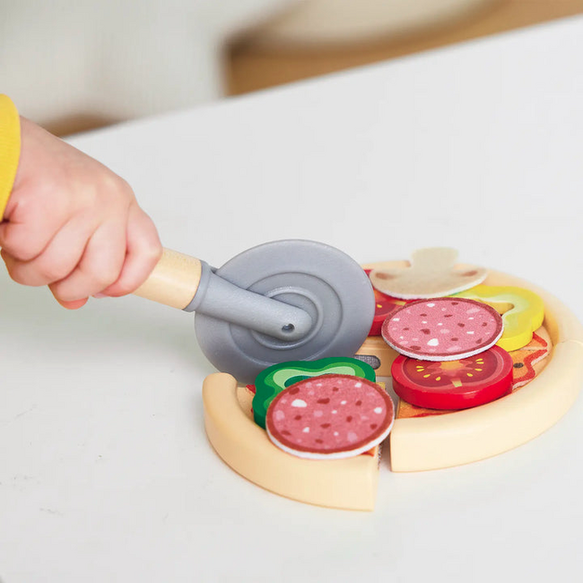 Hape - Light & Sizzle Pizza Oven Set E3236