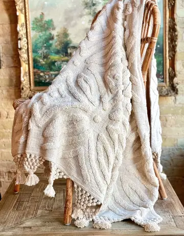 Patina Vie Patina Vie Macrame Trim Throw