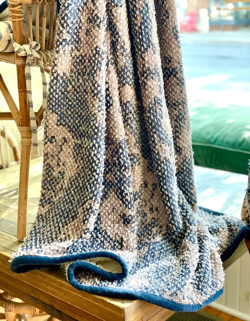 Patina Vie Patina Vie Velvet Edge Throw