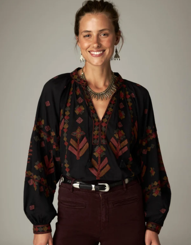 Maison Hotel Maison Hotel Arrows Robin Blouse