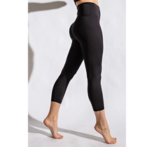 Rae Compression Capri Yoga Legging