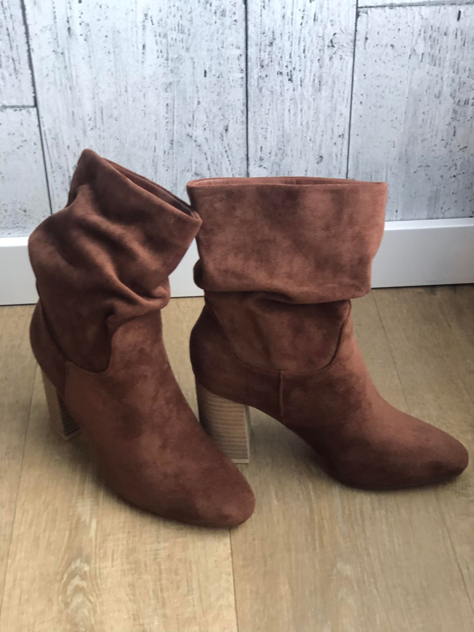 Darby Heel Boot - Chestnut