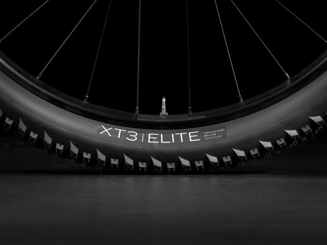 Trek Marlin 6 Gen 3 - Lava Red