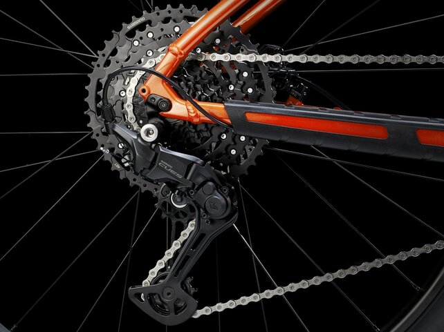 Trek Marlin 6 Gen 3 - Lava Red