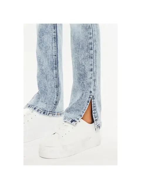 Kancan Nadia Mid Rise Y2K Bootcut Jeans Kancan Nadia Mid Rise Y2K Bootcut Jeans