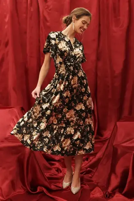 Vienna Floral Velvet Midi Dress - Black