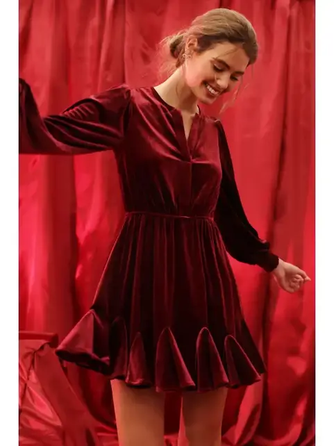Vada Velvet Mini Dress - Burgundy