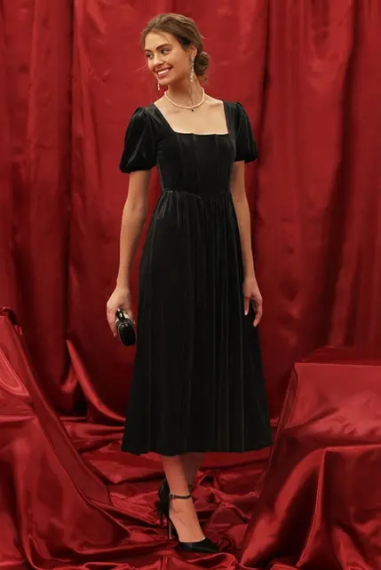 Vinni Velvet Corset Midi Dress - Black