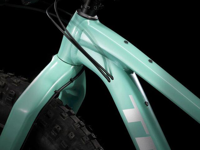 Trek Farley 5 - Blue Sage Lithium Grey Fade Trek Farley 5 - Blue Sage Lithium Grey Fade