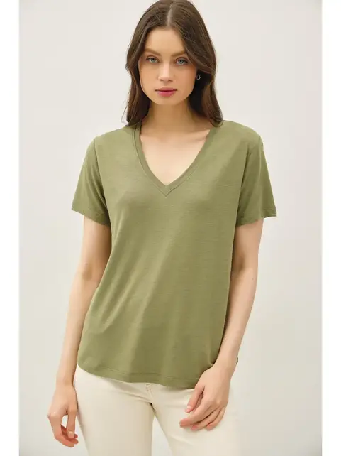 Freya V-Neck Tee - Olive