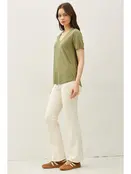 Freya V-Neck Tee - Olive
