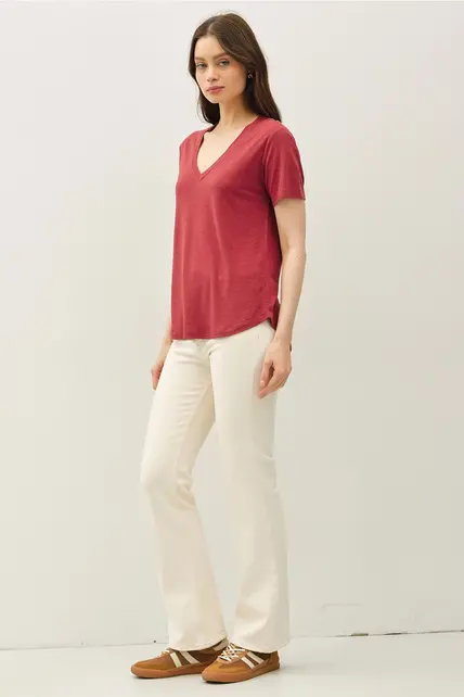 Frey V-Neck Tee - Wine