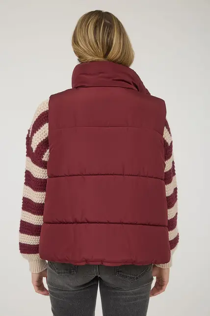 Zip Up Puffer Vest - Burgundy