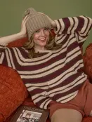 Kangaroo Pocket Knit Sweater - Burgundy