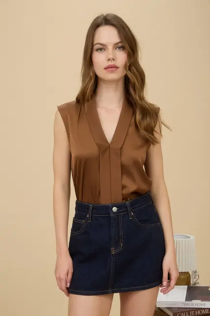 Willow Satin Sleeveless Blouse - Brown