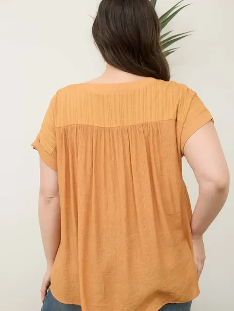 Wilson Eyelet Trim Short Sleeve - Apricot