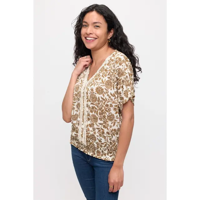 Vienna Crochet Dolman Caramel Cream