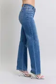 Samantha V-Front Straight Jeans