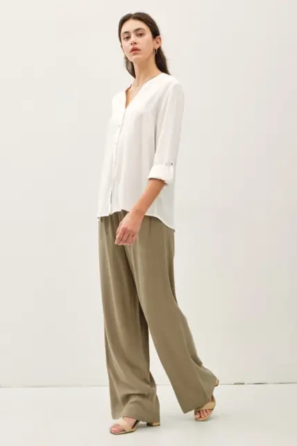 Rue Mandarin Collar Button Down Top - Off White