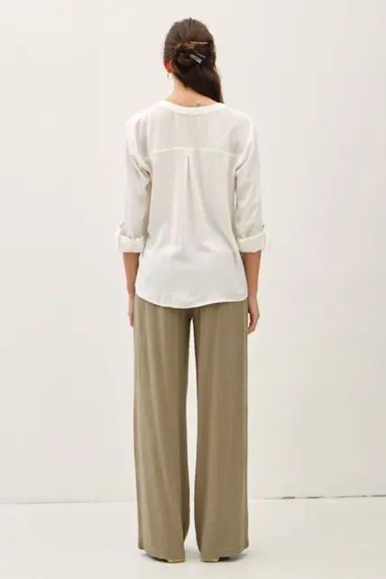 Rue Mandarin Collar Button Down Top - Off White