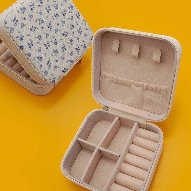 Designed Jewelry Organizer Travel Box Case