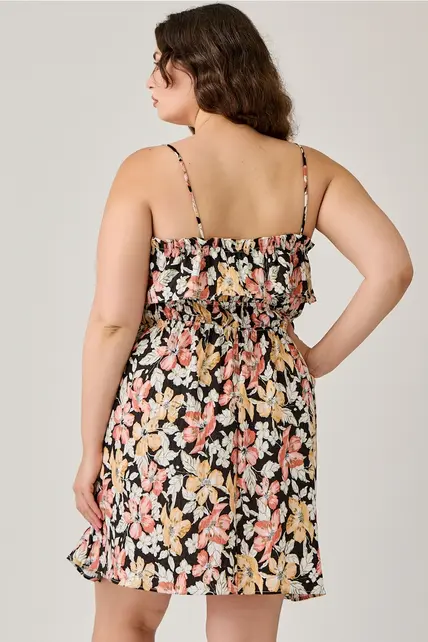 Plus Size Floral Ruffled Tier Dress - Black