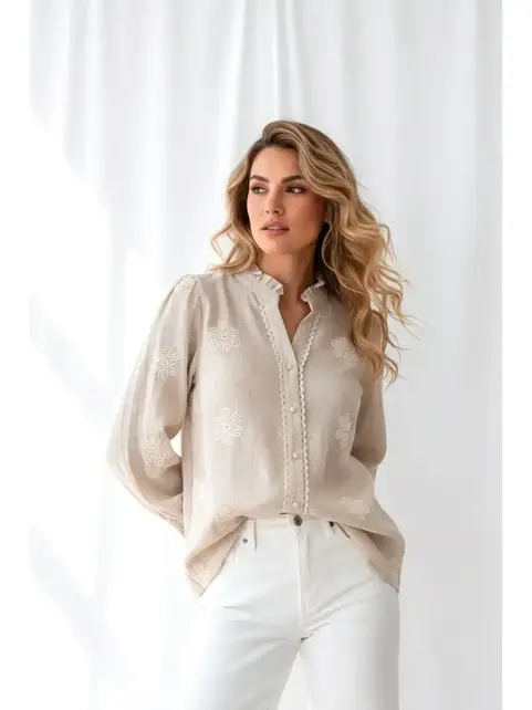 Daisy Embroidered Blouse - Beige