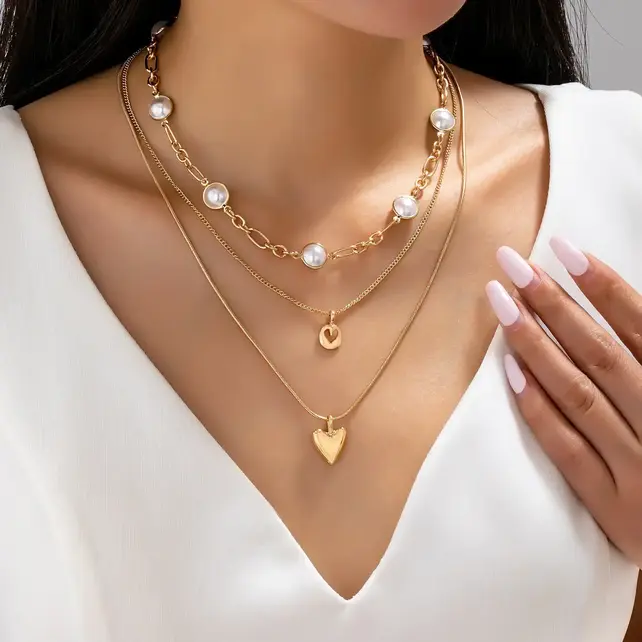 Multi Layered Pearl & Heart Necklace | 80N92694