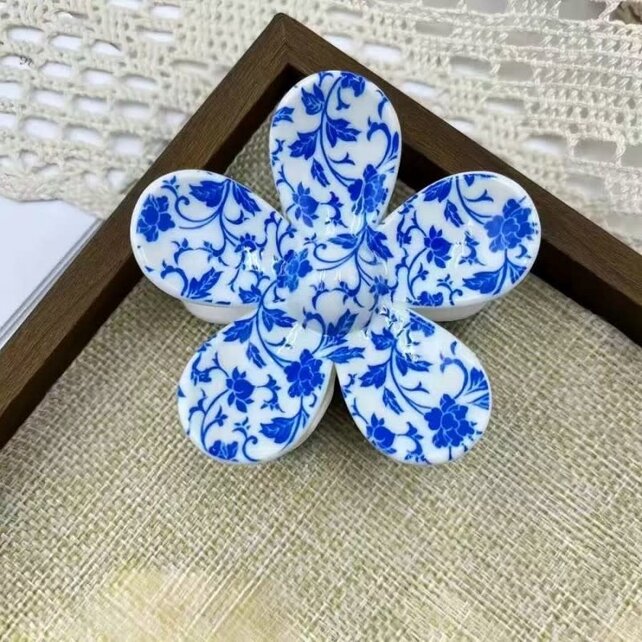 Blue & White Porcelain Flower Hair Claw Clips | 40H1065