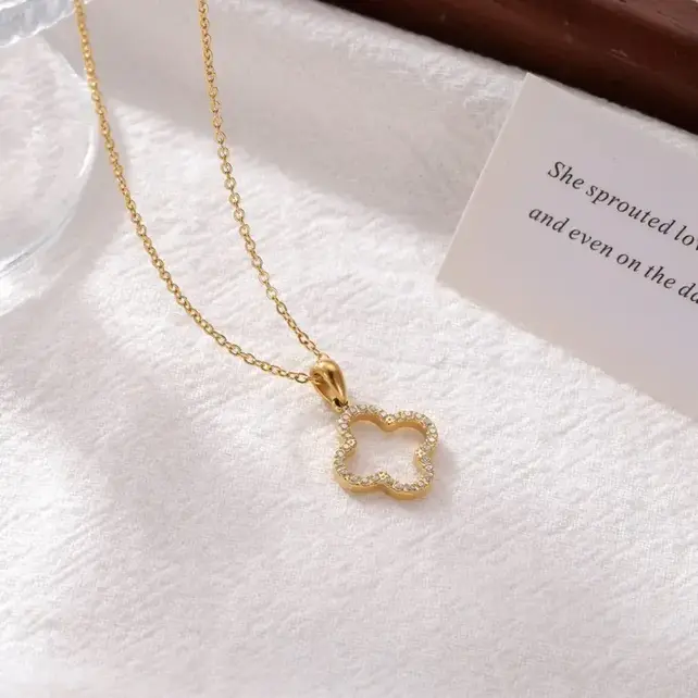 18K Gold Stainless Clover Pendant Necklace, 16 in | 40NK9680