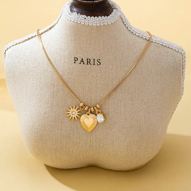 Celestial Heart & Starburst Pendant Necklace | 80N93135