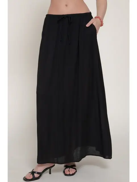 Crinkle Woven Long Skirt w/ Pockets - Black