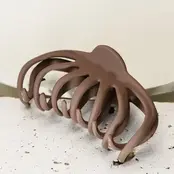 Over Sized Slicked Back Hair Claw Clips | 40H429