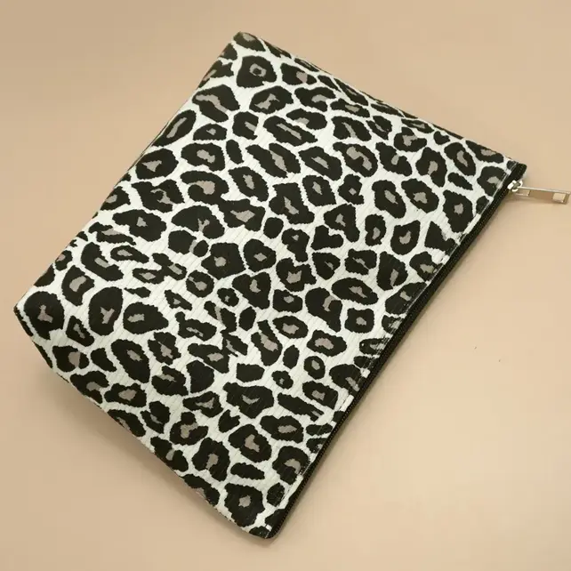 Travel  Makeup Pouch Bag | 40P581