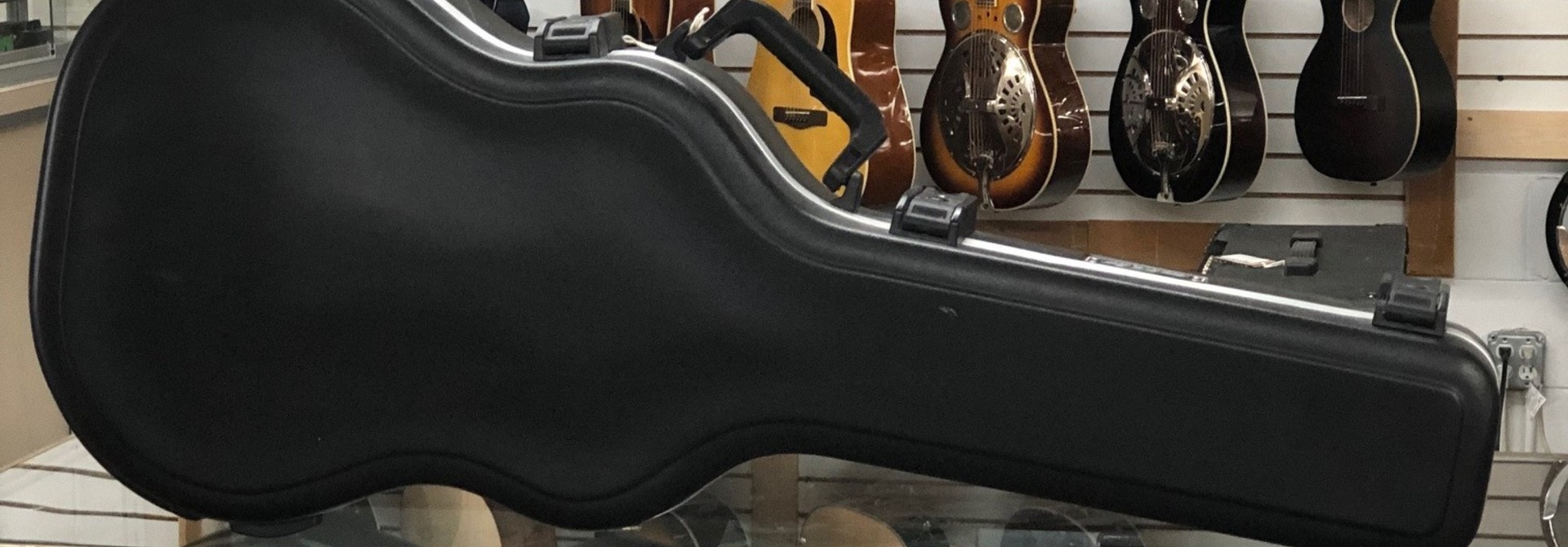 SKB Thinline Acoustic Case