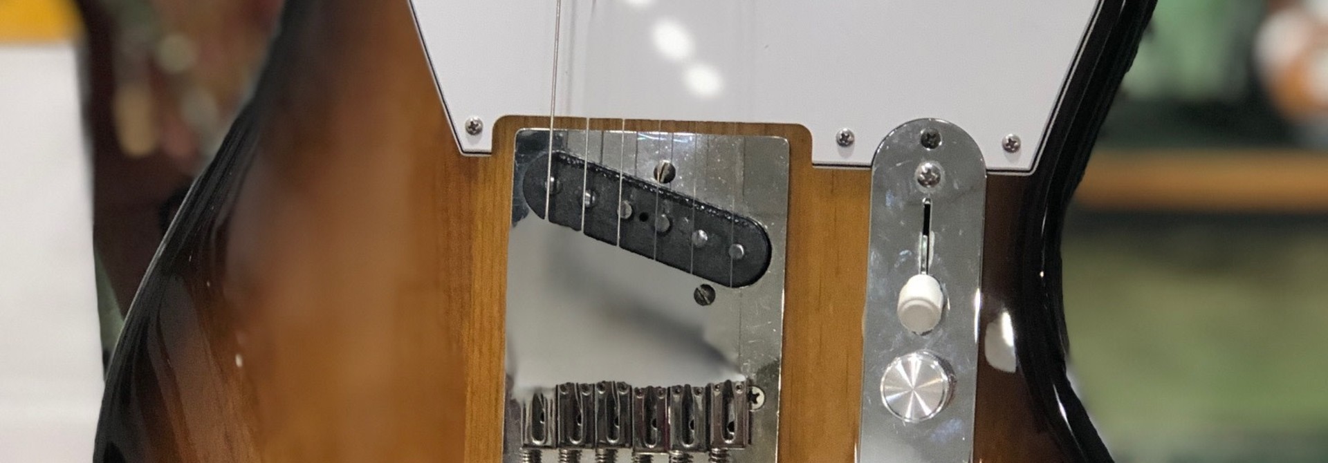 Warmoth Jazzcaster Sunburst w/ Case