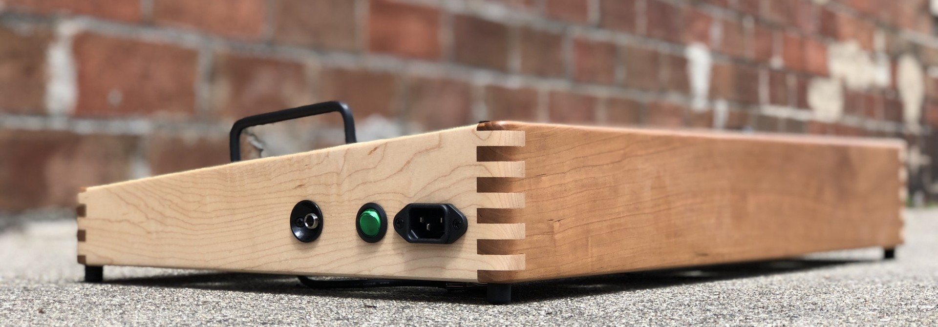 Indy String Theory Cherry/Maple 24"x14" Pedalboard S/N. 23