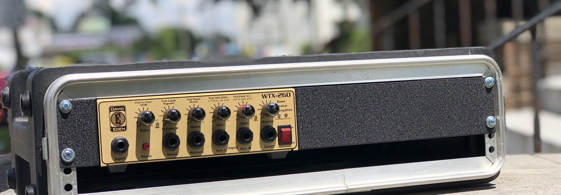 Eden WTX-260 Sub Compact Bass Head