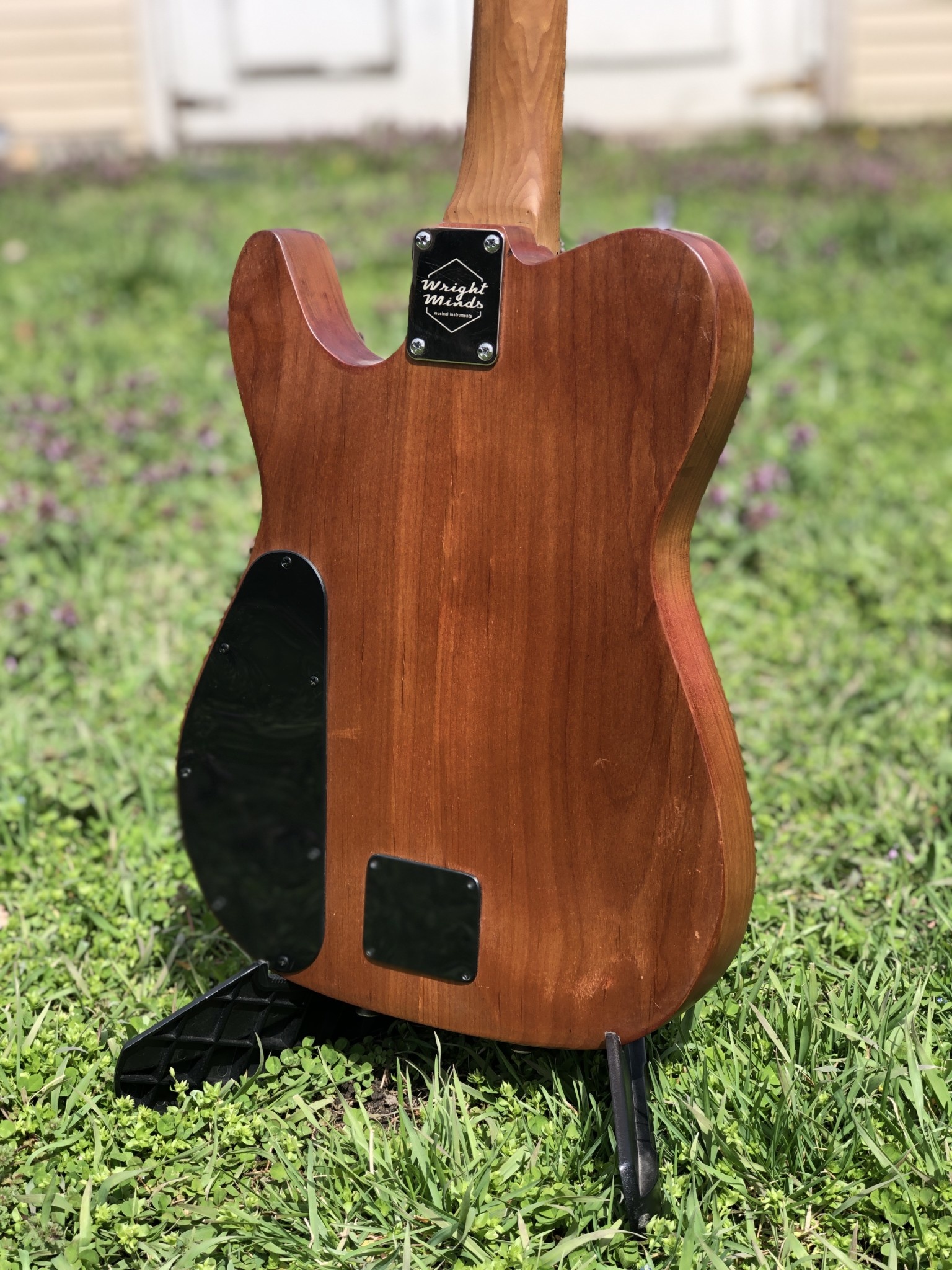 Wright Minds Gibson Scale Tele-10