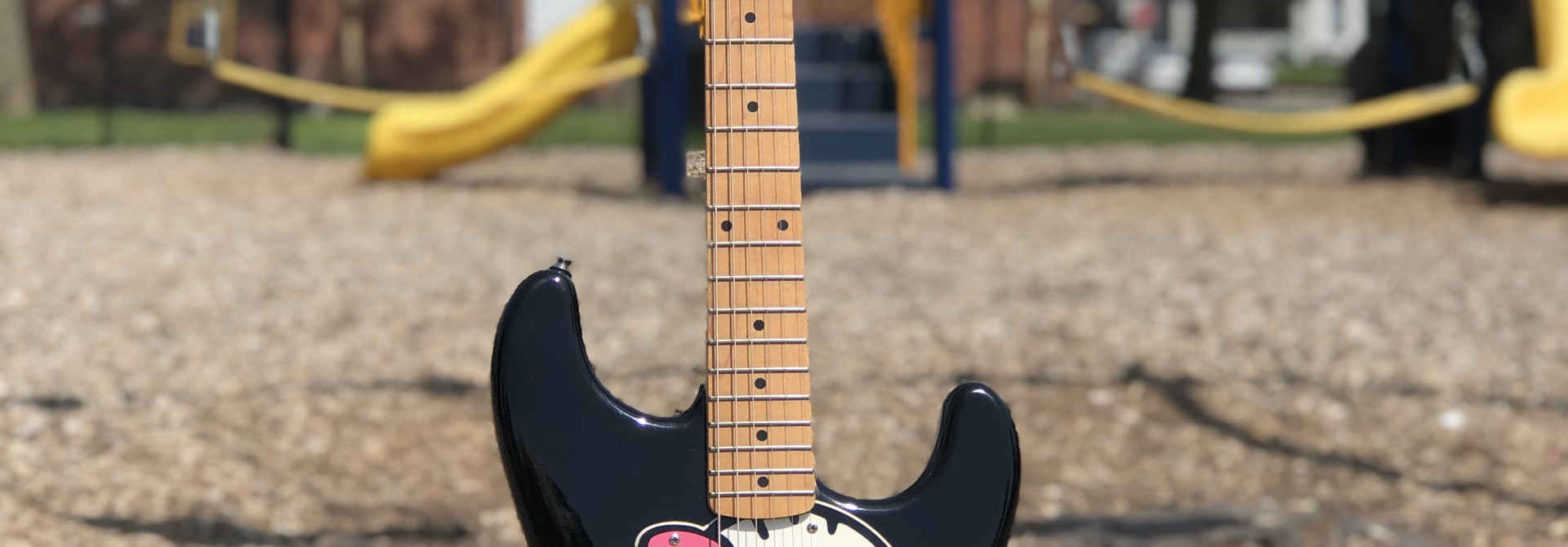 Hello Kitty Squier Stratocaster w/ upgraded pickup & tuners