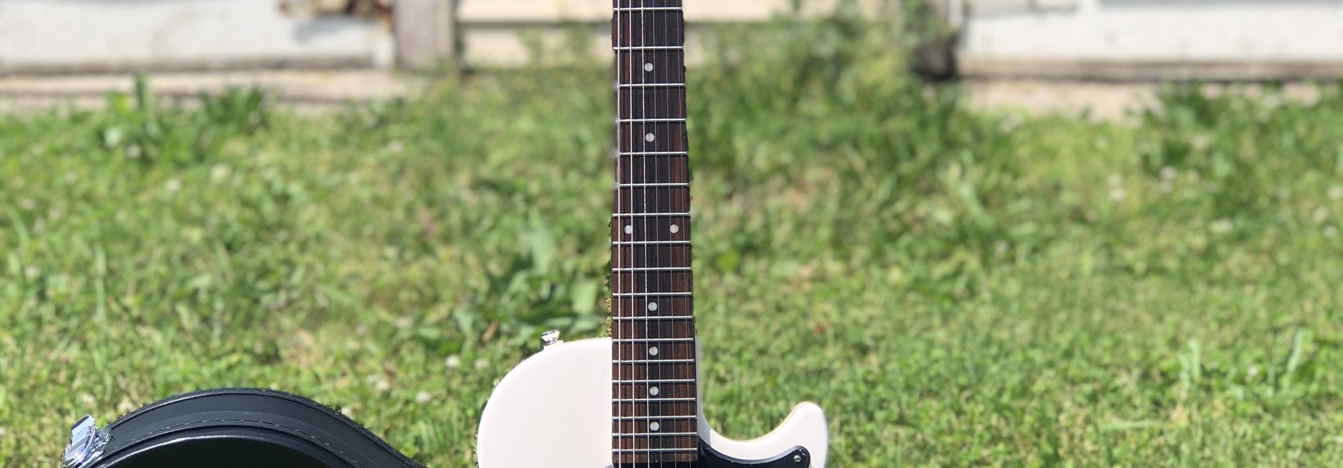 Epiphone Billie Joe Armstrong Signature Les Paul Junior w/ hard case