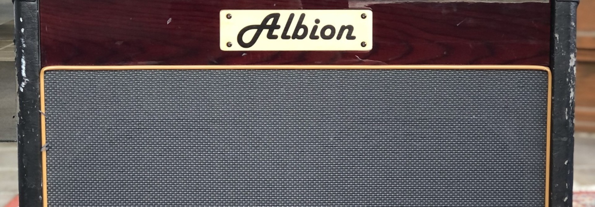 Albion 2x12 Speaker Cabinet
