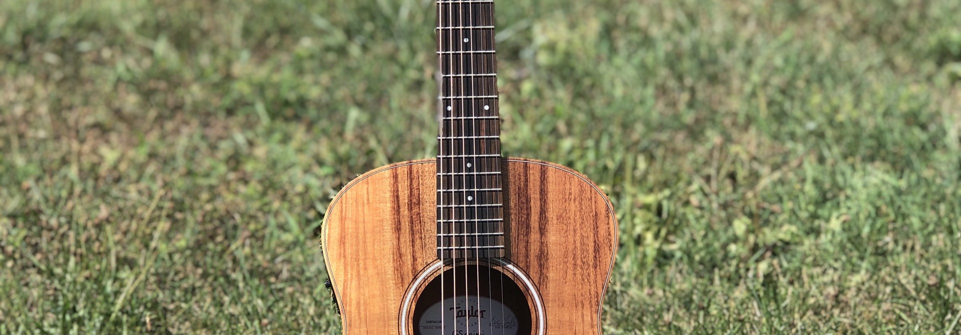 Taylor GS Mini-e Koa w/ soft case