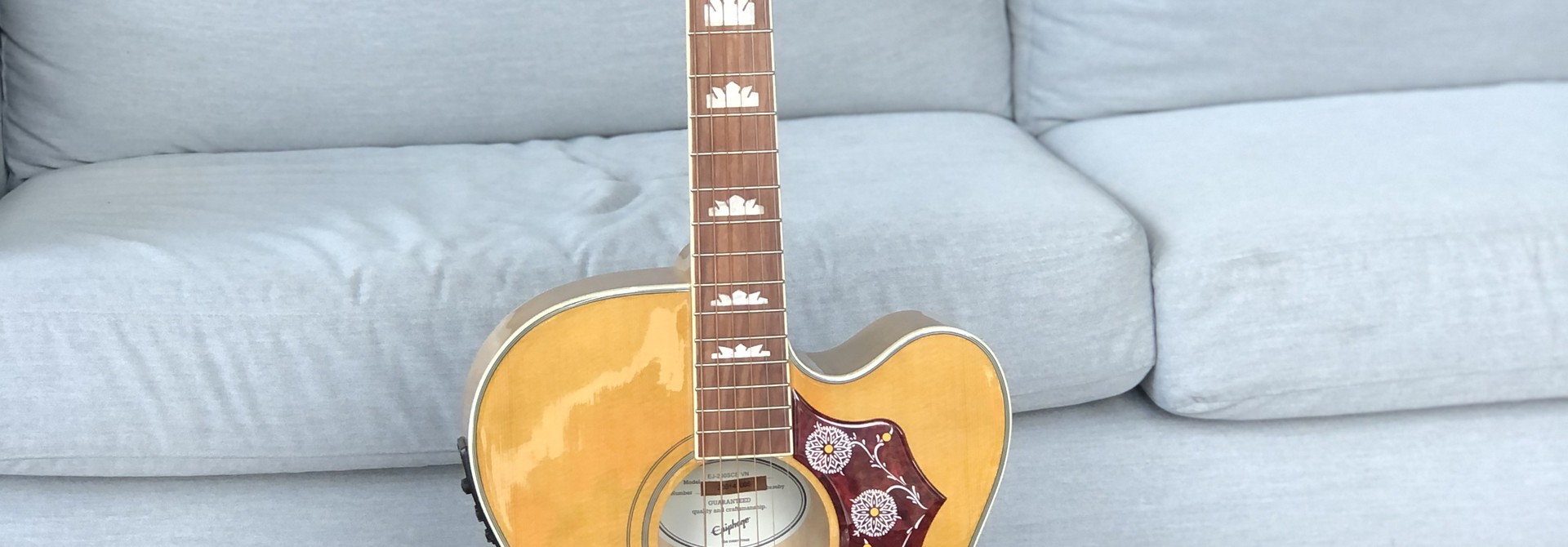 Epiphone J-200EC Studio Solid Top Vintage Natural Finish
