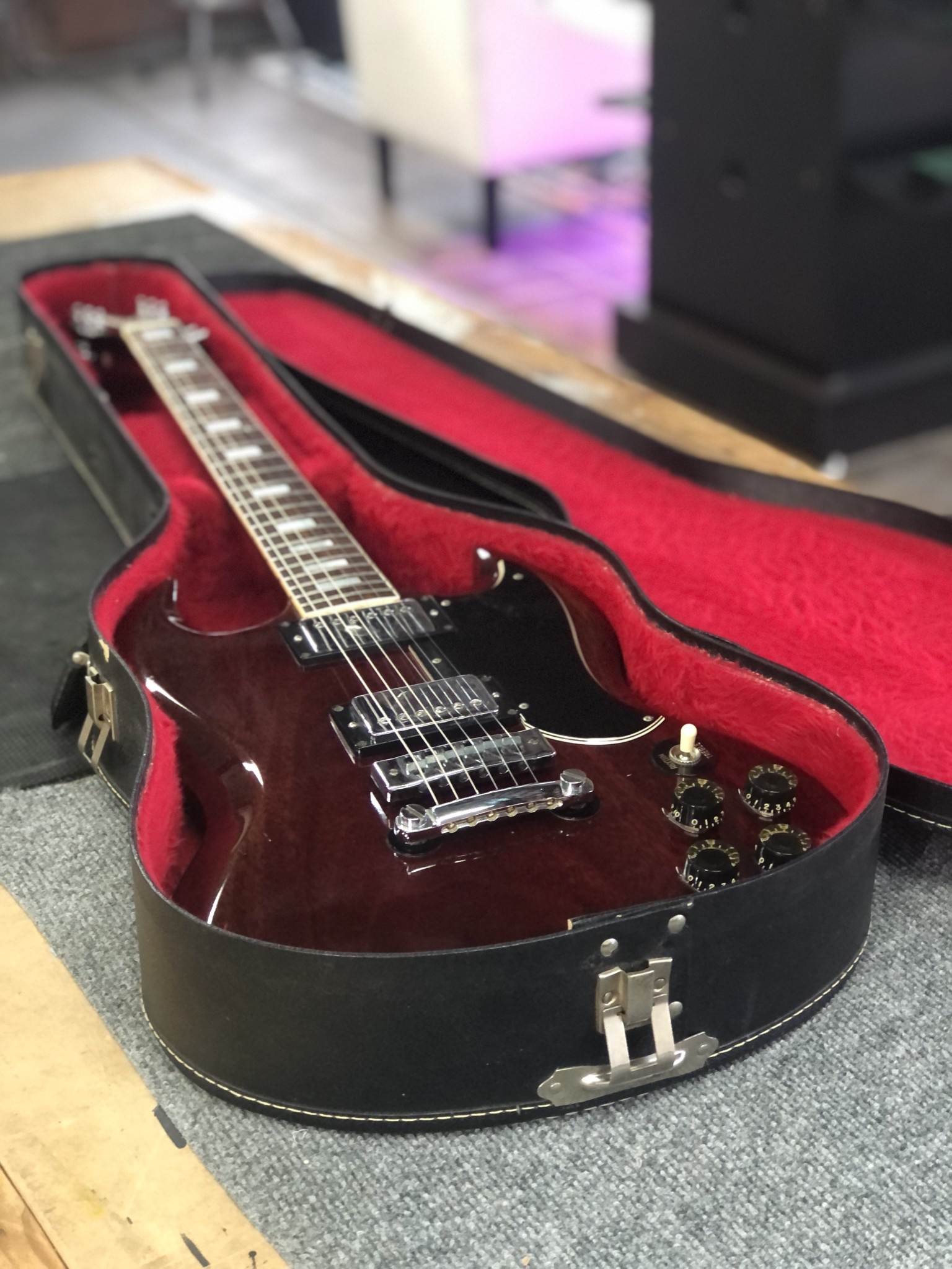 1972 Gibson SG Standard w/case-12