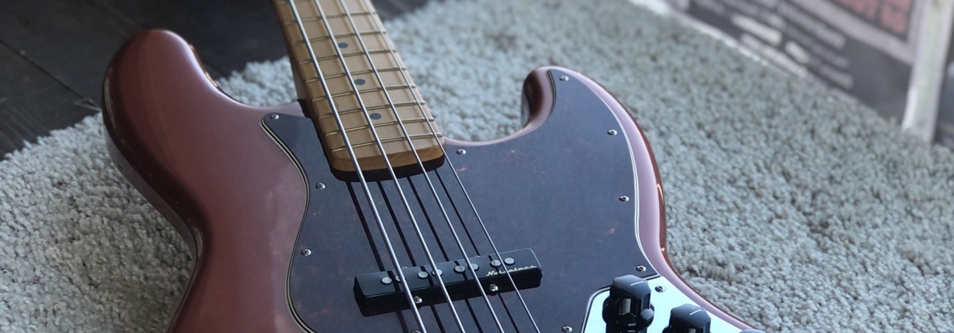 2021 Fender Player Plus Active Jazz Bass - Aged Candy Apple Red
