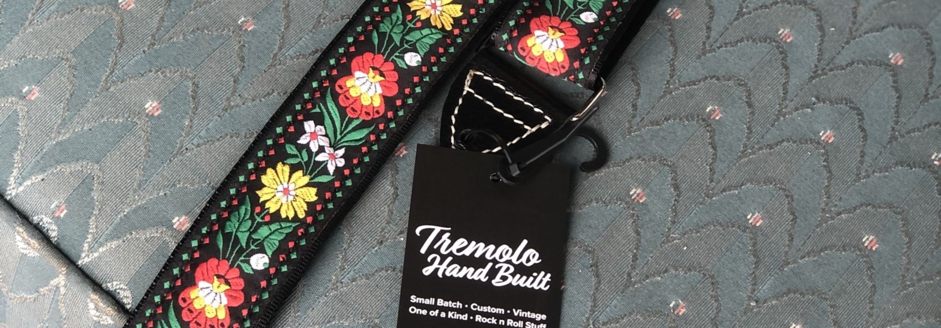 Tremolo Leather Co. Mandolin Strap Flower Natural