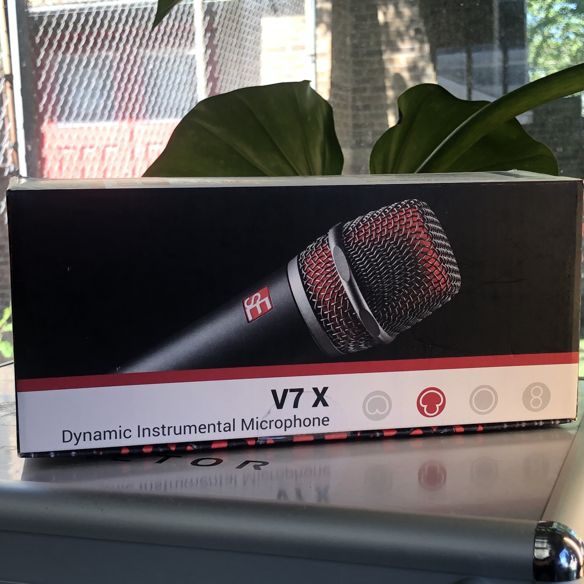 sE Electronics V7 X Dynamic Insturmental Microphone-7