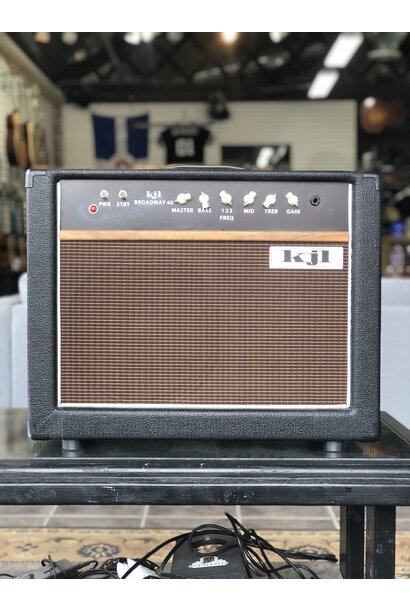 KJL Broadway 40 Combo with Eminence V128