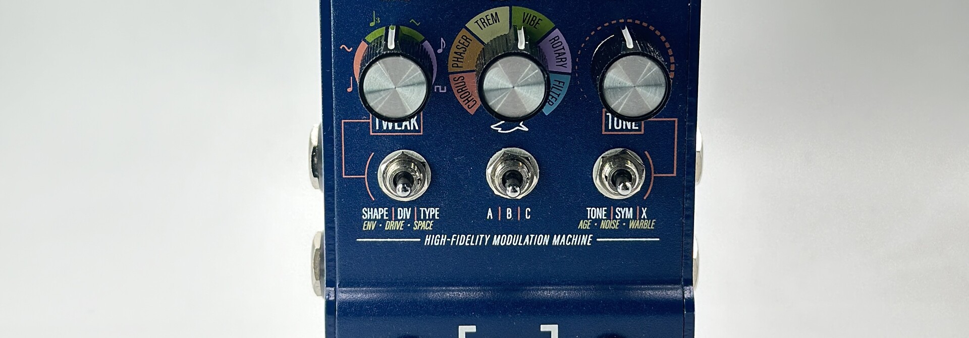 Walrus Audio Mako M1 High Fidelity Modulation Machine